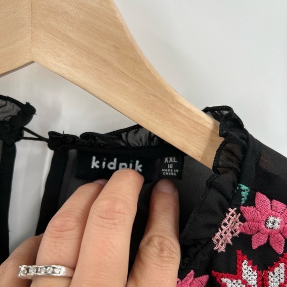 Kidpik Embroidered Black Floral Blouse Girls XXL 16 - Picture 5 of 5